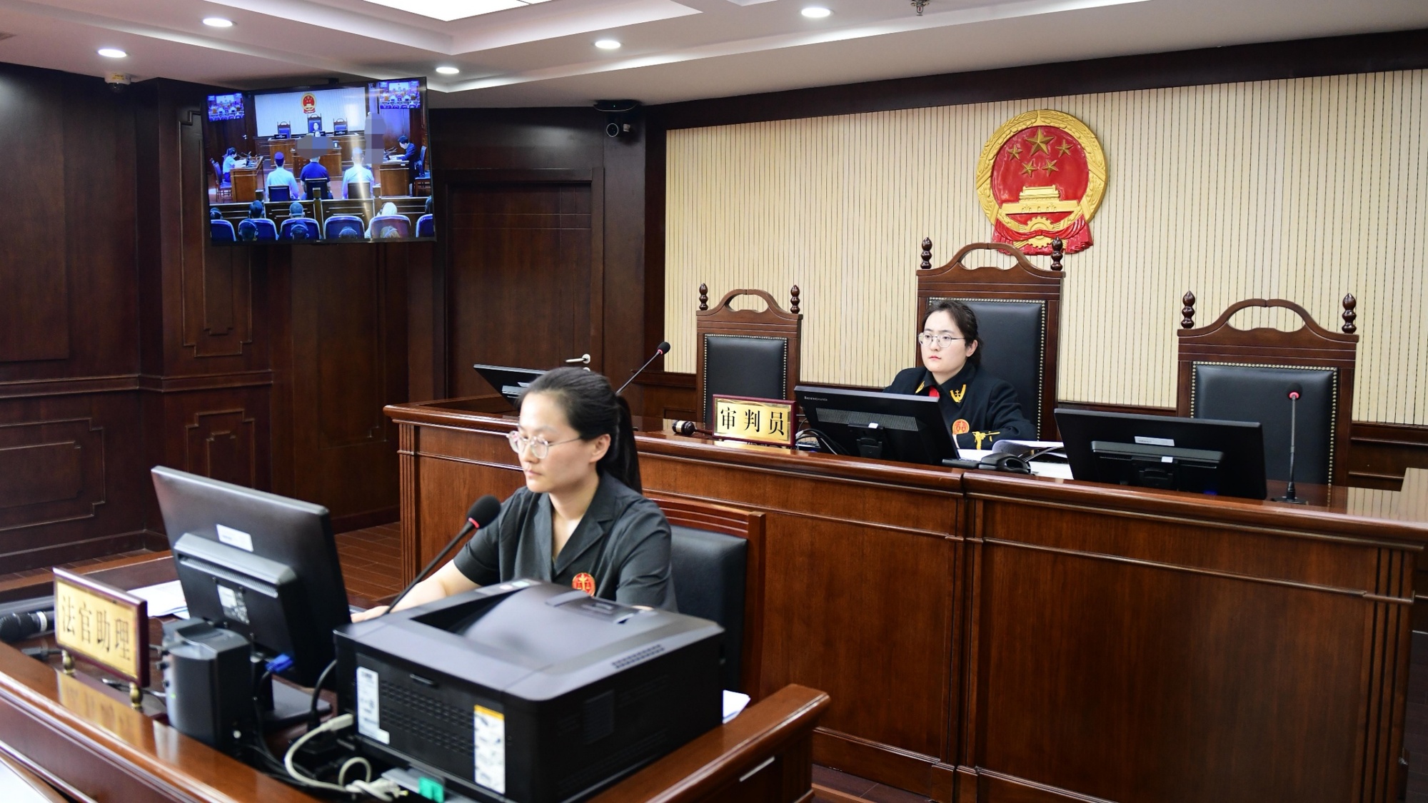 岁男生向女童泼开水不需承担刑责