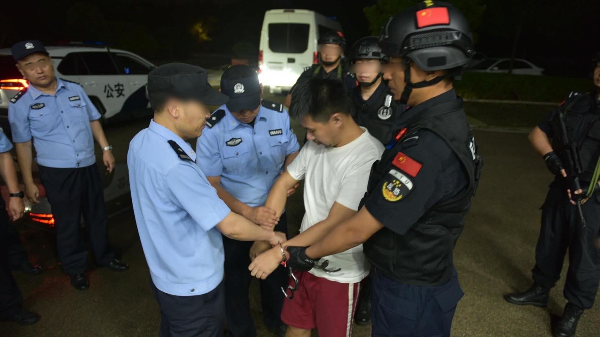 中国男篮热身赛战胜澳大利亚