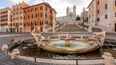 上海爷叔现身被大量股民围观