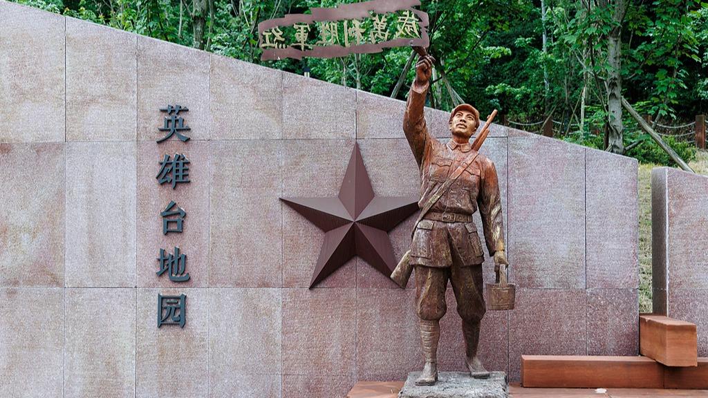 股三大指数均涨逾