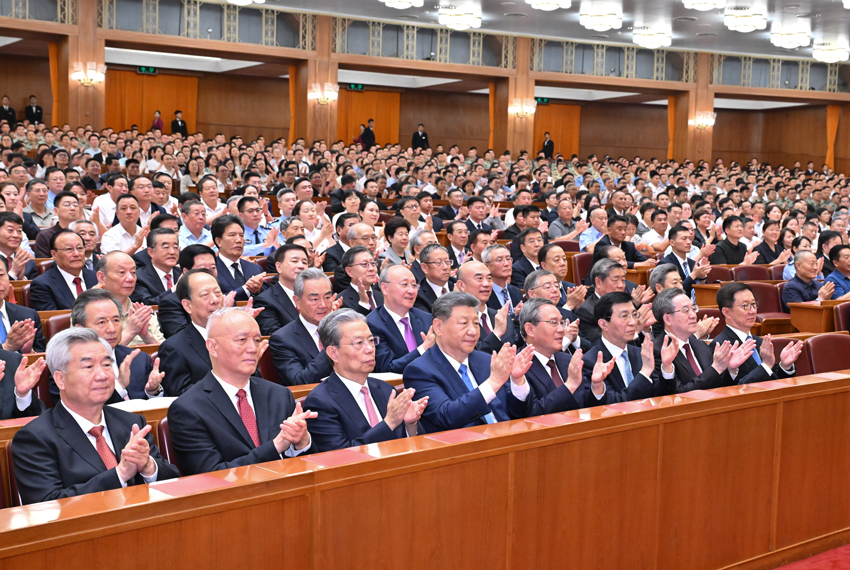 焦点访谈|如何走好新的长征路?他们用实干担当给出答案